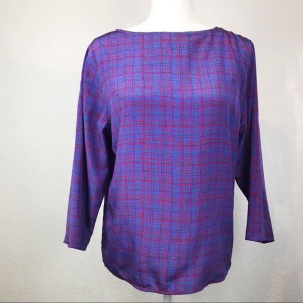Beautiful and colorful Victoire blouse